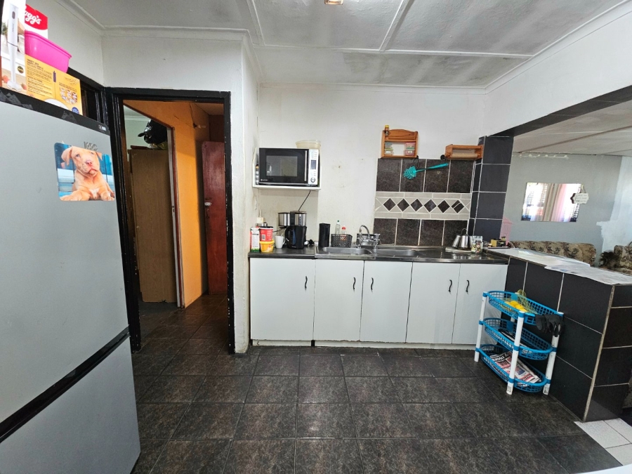 4 Bedroom Property for Sale in Beacon Valley Western Cape